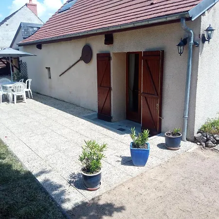 Gite Le Four De Suliatus Seuillet Exterior photo